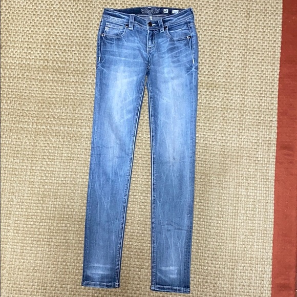 NWOT Youth Girls Miss Me Jeans from the Buckle. - Picture 2 of 7